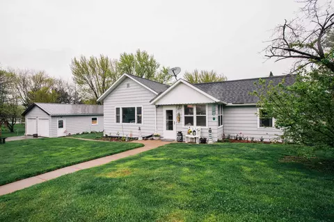 407 W 15th St, Neillsville, WI 54456