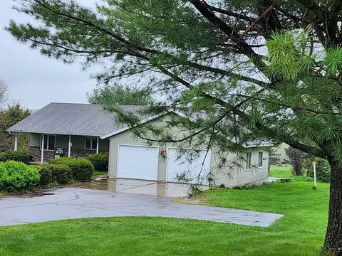 3050 Hillcrest Dr, Wausau, WI 54401