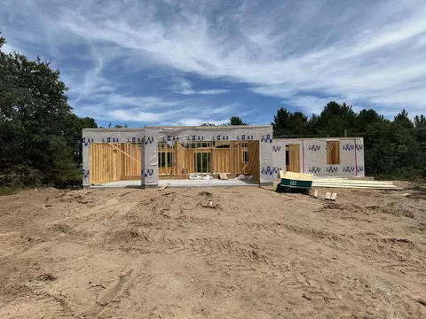 2480 Trails Meet Cir, Whiting, WI 54481