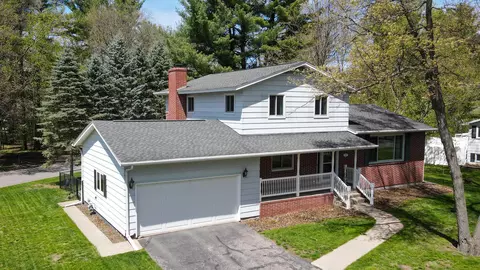 3290 Dans Dr, Stevens Point, WI 54481