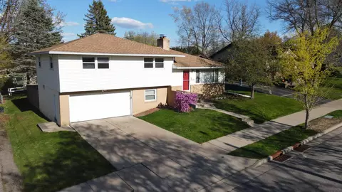 221 N 12th Ave, Wausau, WI 54401