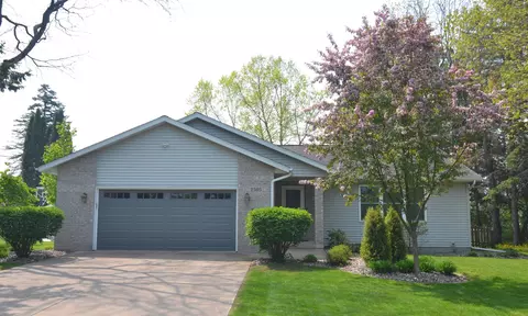 152021 Lily Ln, Wausau, WI 54401