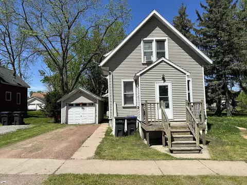 306-306 N A N Cedar Ave, Marshfield, WI 54449
