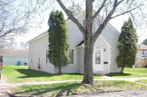 307 N 2nd Ave, Wausau, WI 54401