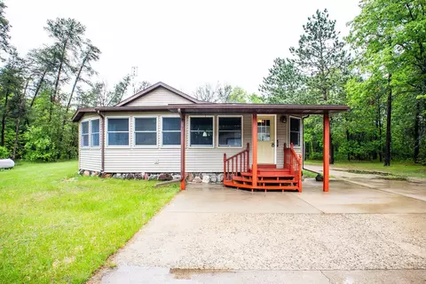 6427 W 30th St, New Lisbon, WI 53950