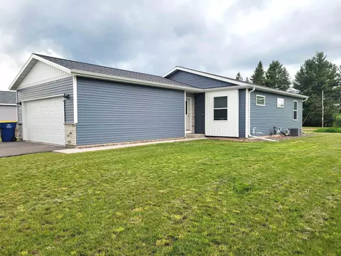 1400 Parkview Dr, Merrill, WI 54452