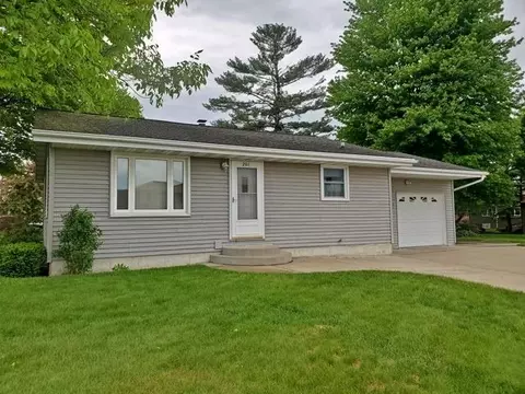 201 N School St, Spencer, WI 54479