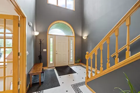 1206 W Jefferson St, Marshfield, WI 54449 photo 2