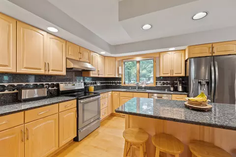 1206 W Jefferson St, Marshfield, WI 54449 photo 5
