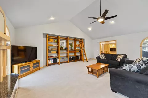 1206 W Jefferson St, Marshfield, WI 54449 photo 11