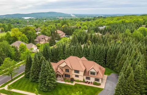 410 Independence Ln, Wausau, WI 54403
