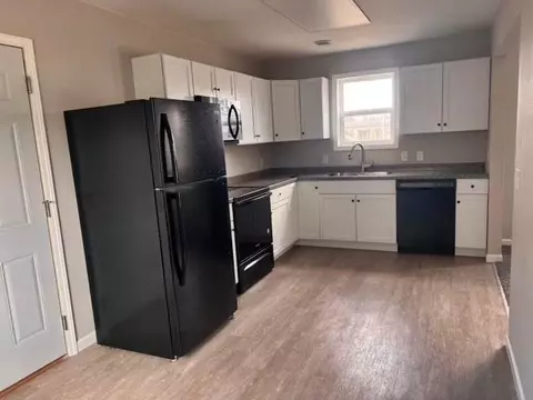 700 E 2nd St, Marshfield, WI 54449 photo 5
