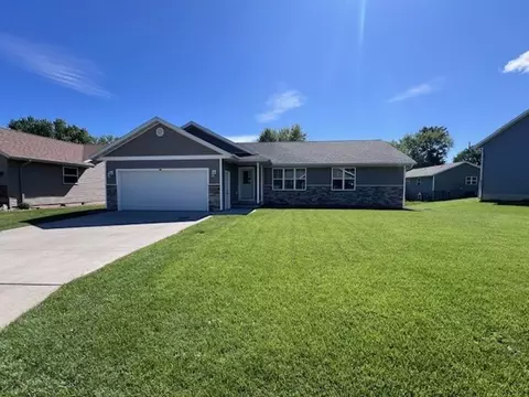 1307 N 2nd Ave, Wausau, WI 54401