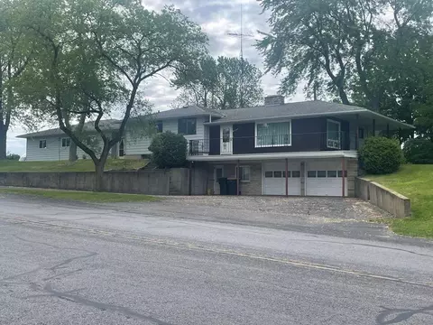 1415 Mcintyre Ave, Weston, WI 54476