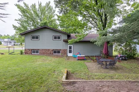 2406 E 8th St, Merrill, WI 54452 photo 2
