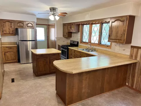 n3948 Deer Path, Hancock, WI 54943 photo 8