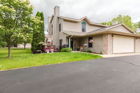 324 White Oak Ave, Plover, WI 54467