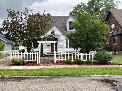 202 N Walnut Ave, Marshfield, WI 54449