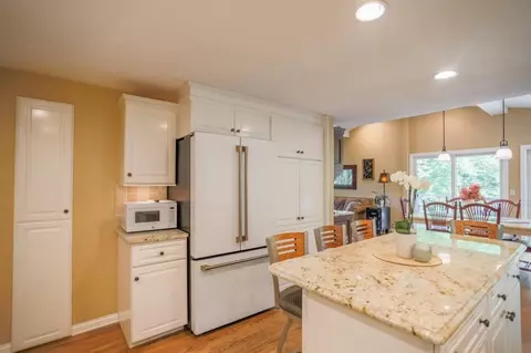 Kitchen - 168050 River Rd, Ringle, WI 54471 photo 6 of 6
