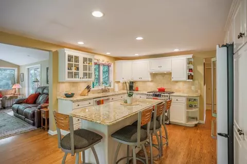 Kitchen - 168050 River Rd, Ringle, WI 54471 photo 2 of 6