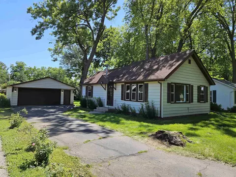 313 First St, Delavan, WI 53115 photo 28