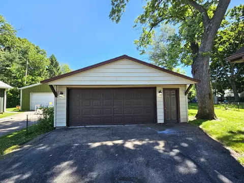 313 First St, Delavan, WI 53115 photo 3