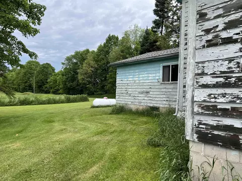 n8066 Raspberry Road, Wittenberg, WI 54499 photo 5