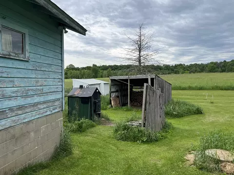 n8066 Raspberry Road, Wittenberg, WI 54499 photo 4