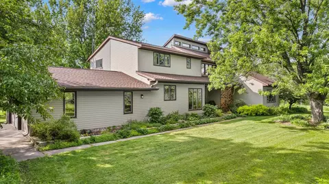 420 Westwoods Ln, Stevens Point, WI 54482