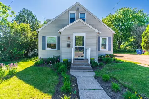 1128 N 3rd Ave, Wausau, WI 54403