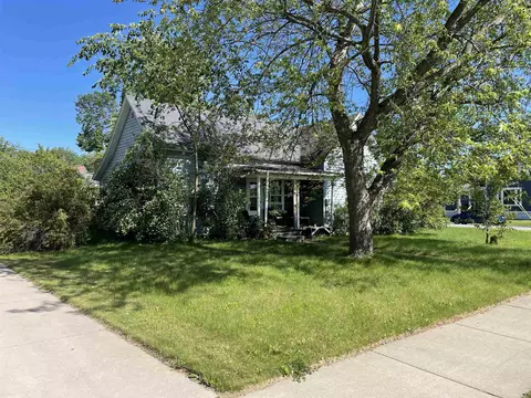 161 9th St S, Wisconsin Rapids, WI 54494