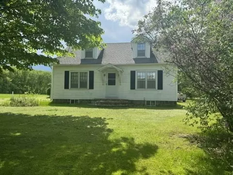 1612 W Veterans Pkwy, Marshfield, WI 54449