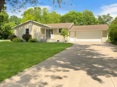 920 1st St, Plover, WI 54467