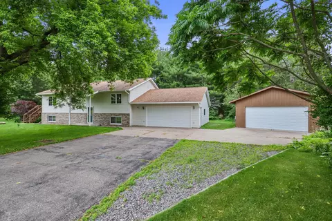 204445 Lake Dr, Rosholt, WI 54473