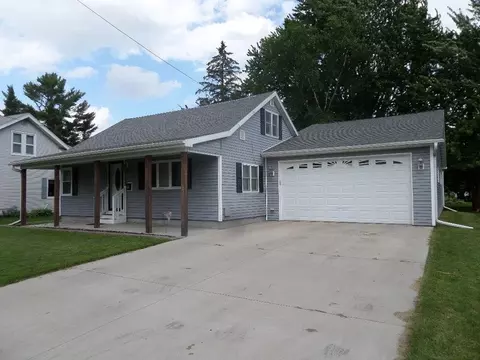 817 Pine St, Antigo, WI 54409