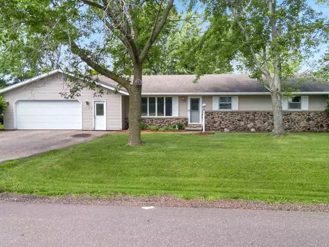 1400 N Wood Ave, Marshfield, WI 54449