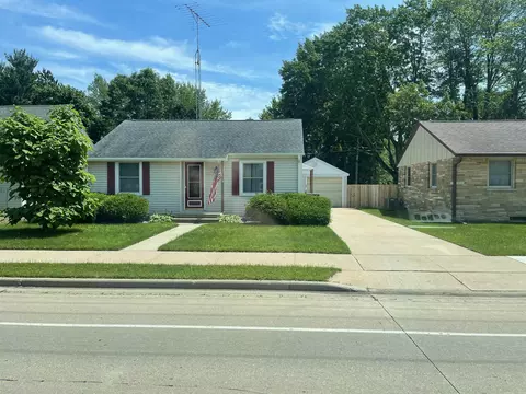 2441 Stanley St, Stevens Point, WI 54481