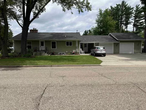 311 Airport Ave, Wisconsin Rapids, WI 54494