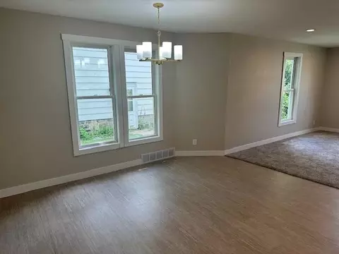 Living - 111 S Cherry Ave, Marshfield, WI 54449 photo 3 of 3