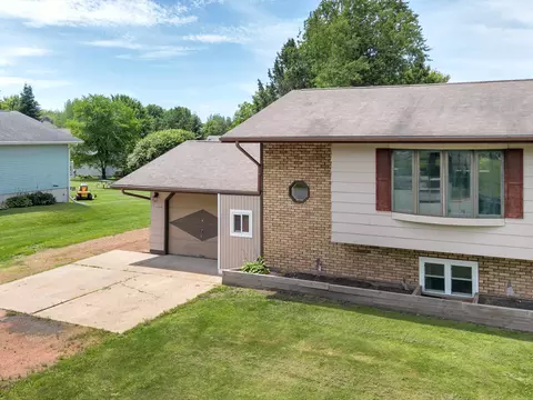 212624 Lumberman Dr, Stratford, WI 54484