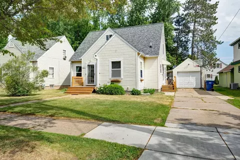 704 Weston Ave, Wausau, WI 54403