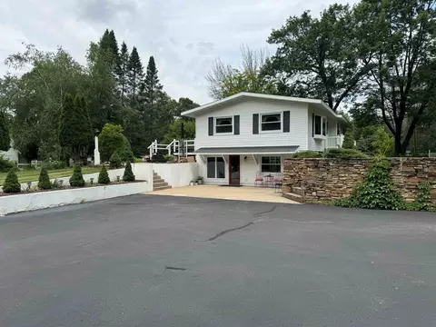 9040 S 80th St, Wisconsin Rapids, WI 54494