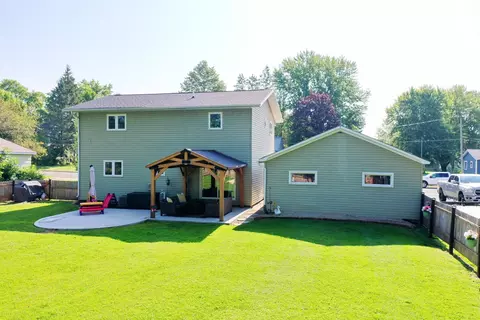 325 N Central Ave, Medford, WI 54451