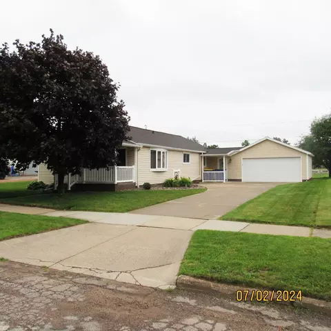 803 N State St, Merrill, WI 54452