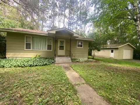268 Pioneer St, Rosholt, WI 54473