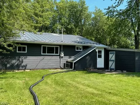 911 Division St, Withee, WI 54498 photo 2
