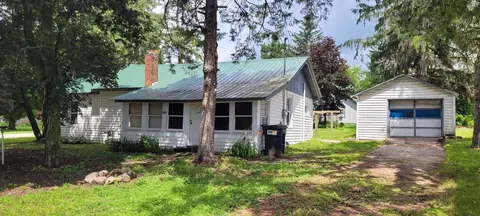 128 W Clark St, Plainfield, WI 54966