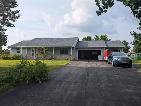 2206 Conestoga Ln, Mosinee, WI 54455