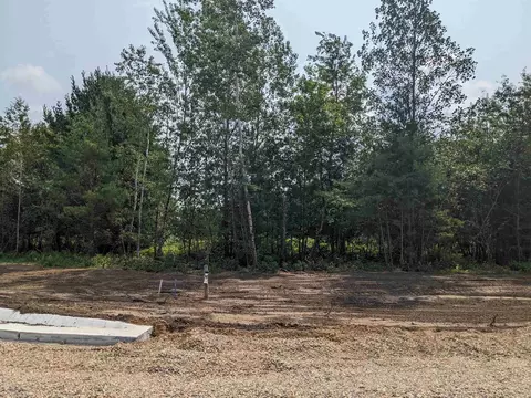 765 Torrey Pines Ct, Plover, WI 54467