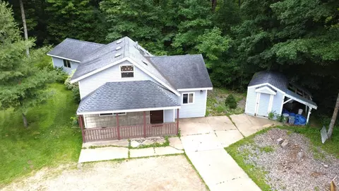 w10521 Maplewood Lane, Aniwa, WI 54408